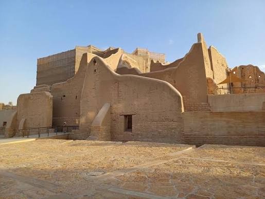 The mud brick palaces of At-Turaif in Diriyah lit up after dark