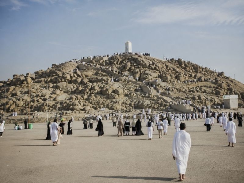 Jabal-e-Roma (Archers Hill) on the Hujjaj Madinah ziyarat package
