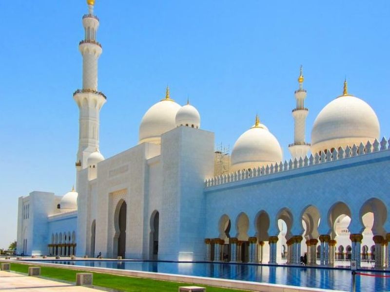 Masjid Qiblatain on the Hujjaj Madinah ziyarat package