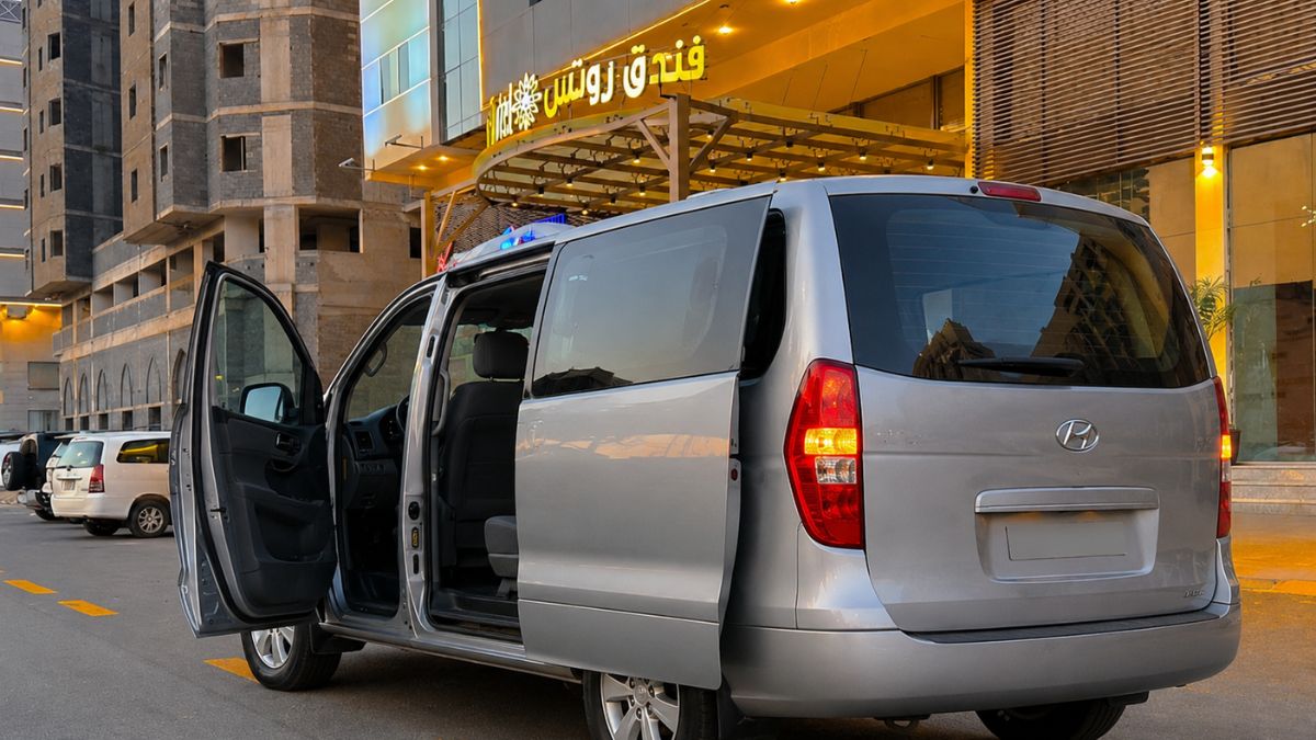 Madinah Airport taxi to city hotels for Umrah pilgrims